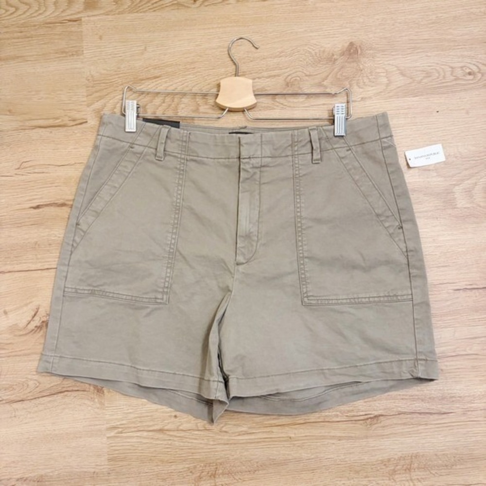Banana Republic Shorts Womens 14 Green Authentic Chino Utility Short Mid Rise 5" - Picture 3 of 8